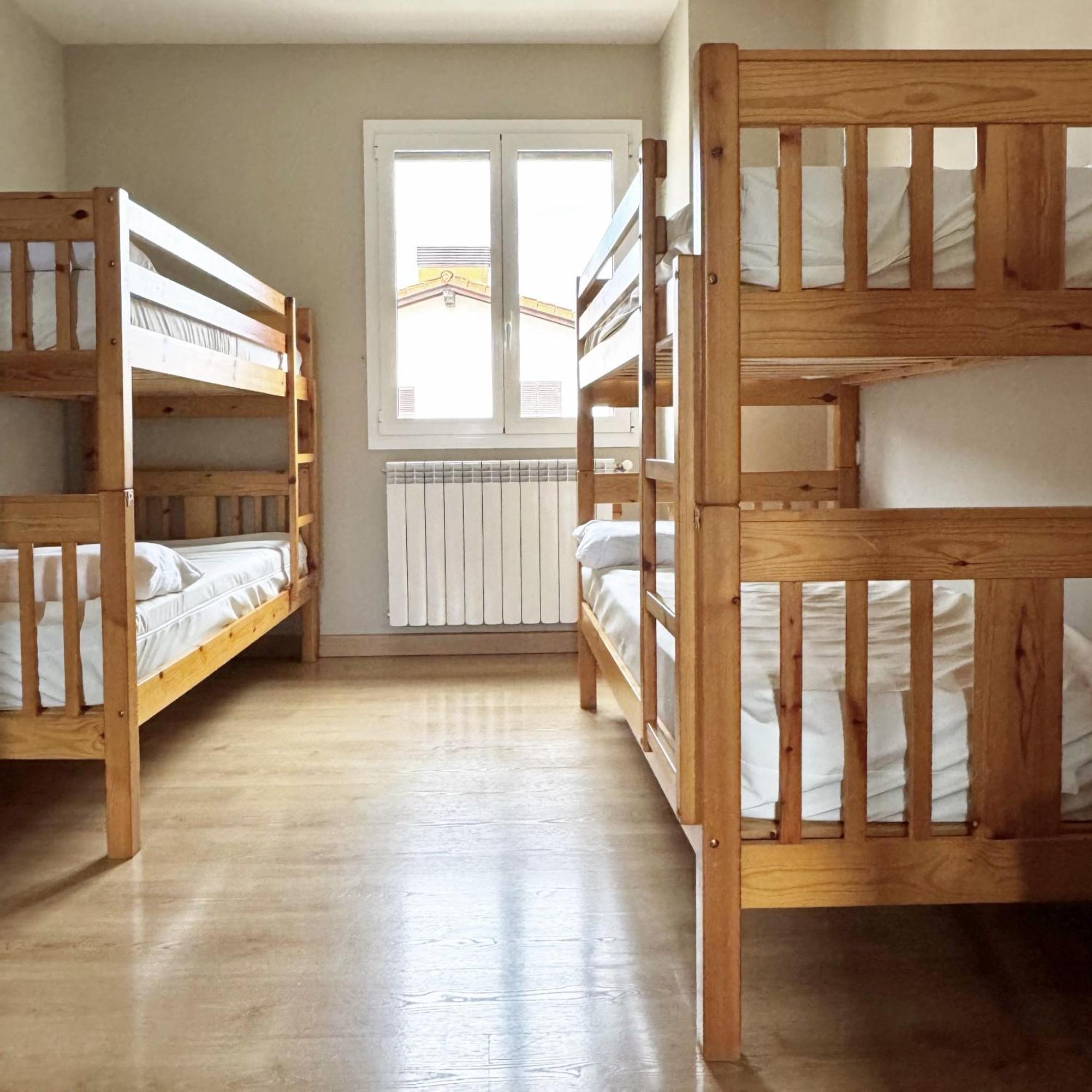 Albergue San Nicolas Larrasoana Buitenkant foto